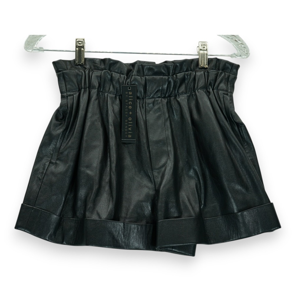 NWT Alice + Olivia Reagan Vegan Shorts Cuffed Pleated High Rise Black Elastic